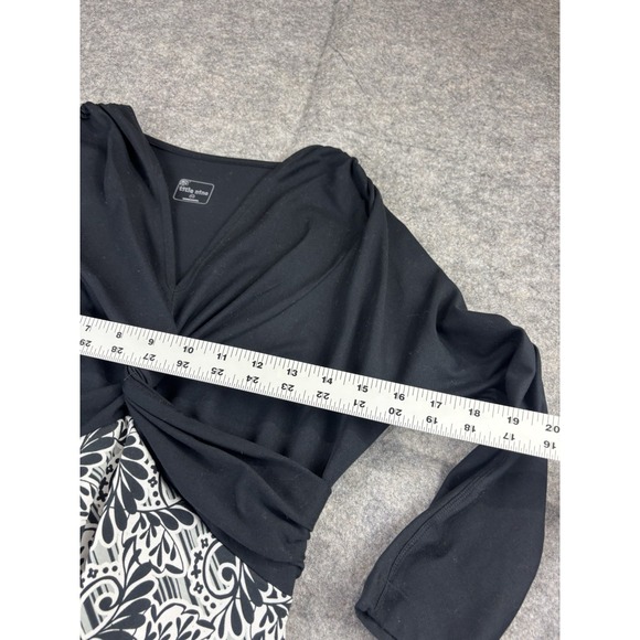 Title Nine Amelia Dress, Black 3/4 Sleeve Twist Front Paisley Athletic Womens XS - Picture 4 of 8